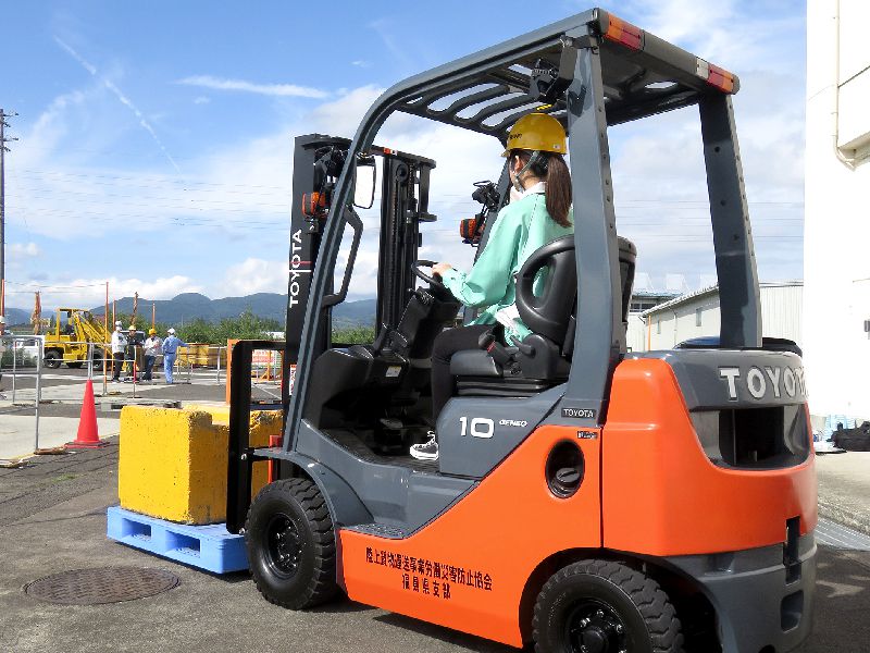 フォークリフト運転技能講習